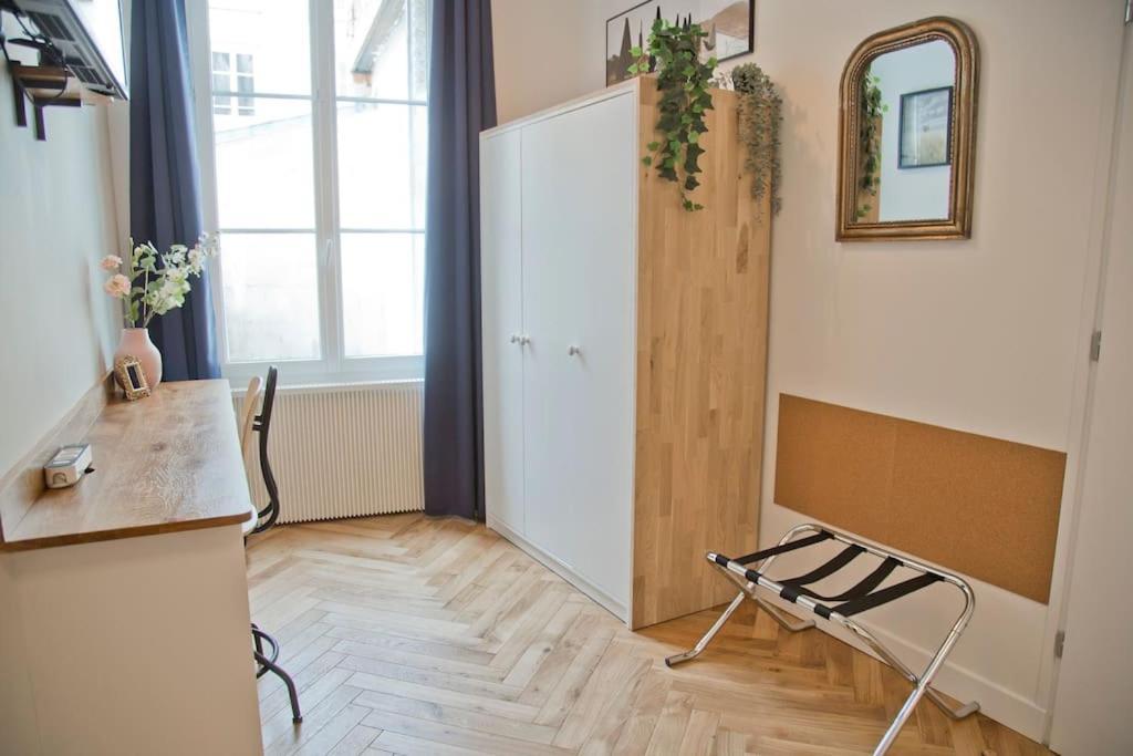 Fully Renovated Historic Apt In Heart Mouffetard Parigi Esterno foto