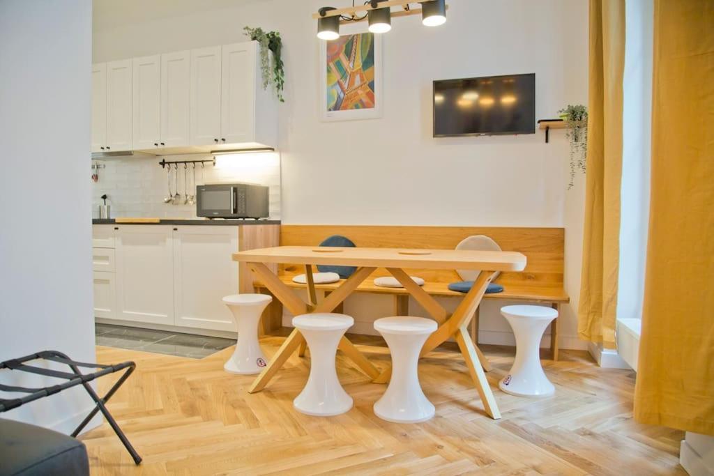 Fully Renovated Historic Apt In Heart Mouffetard Parigi Esterno foto