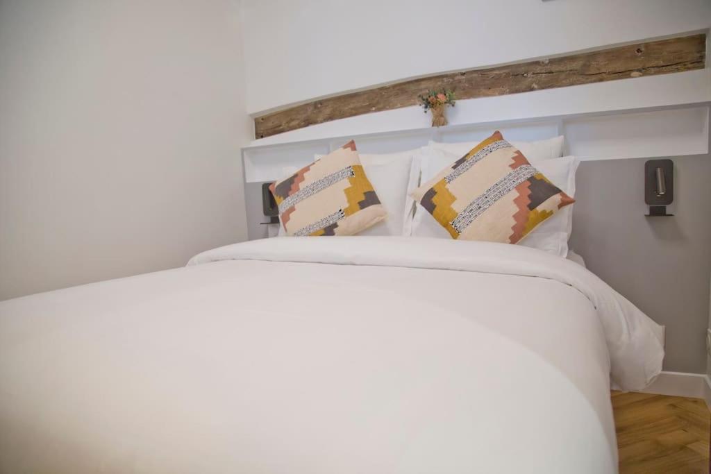 Fully Renovated Historic Apt In Heart Mouffetard Parigi Esterno foto